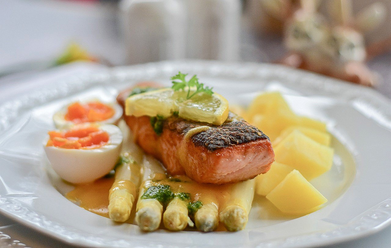 Spargel satt bei Thiermann - Tagesfahrt im April 2026
