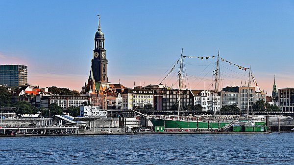 Cruise Days in Hamburg © A. Fre auf Pixabay